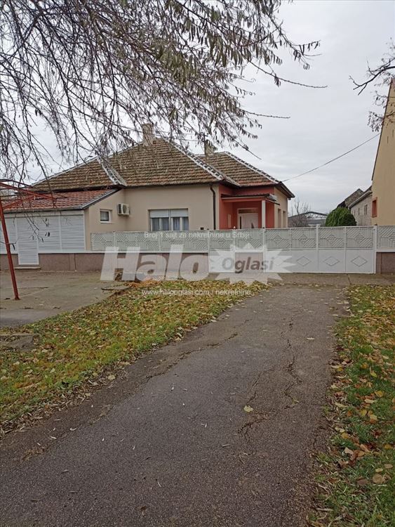 Меняю дом в Элемире на дом в Зренянине — фото