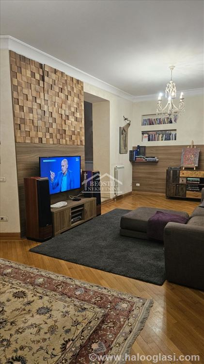 Престижная квартира-салон в Врачаре - 190 m² — фото