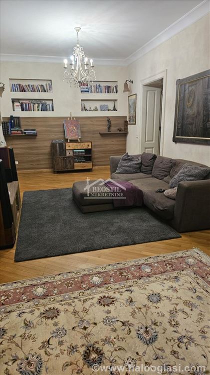 Престижная квартира-салон в Врачаре - 190 m² — фото