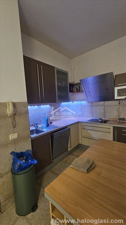 Престижная квартира-салон в Врачаре - 190 m² — фото