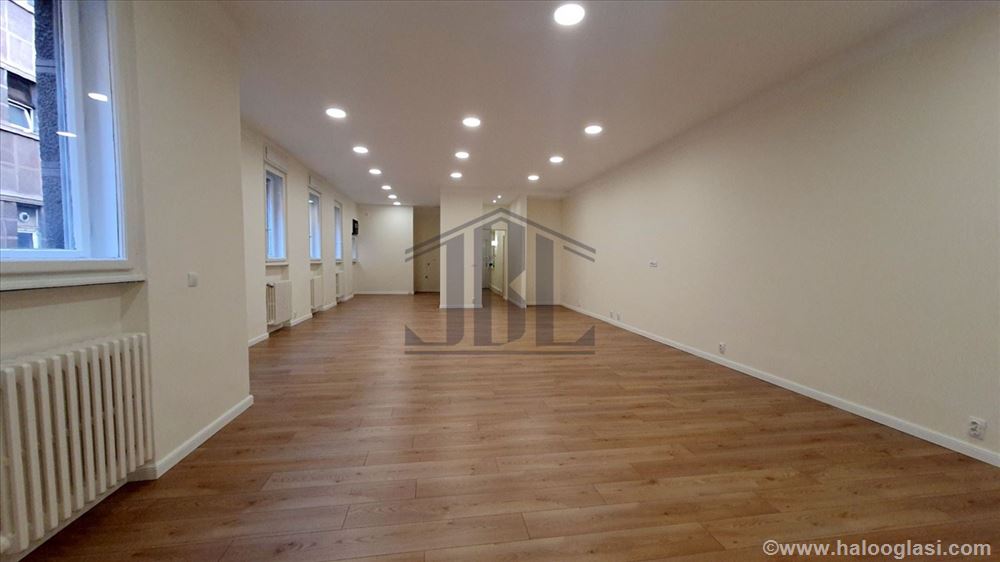 Knez Mihailova, 85m2, 3/6 lift, PP — fotografija