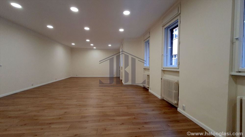 Knez Mihailova, 85m2, 3/6 lift, PP — fotografija
