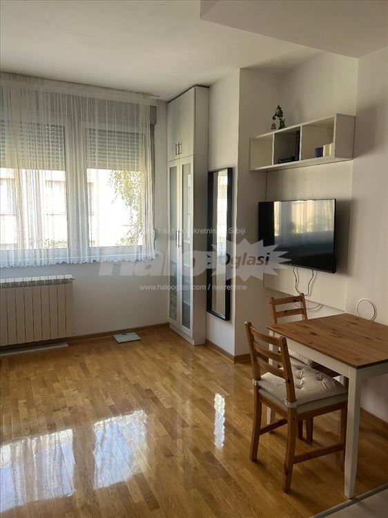 Fotografija stana 3 od 13