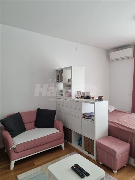 Fotografija stana 8 od 12
