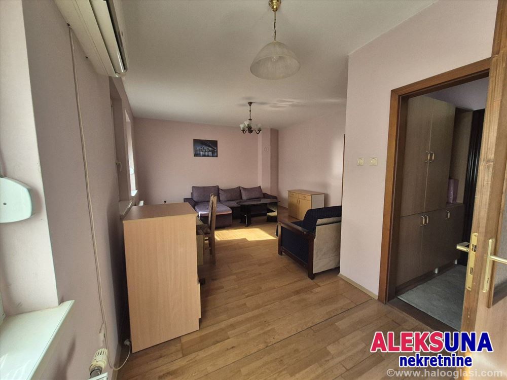 Fotografija stana 6 od 19