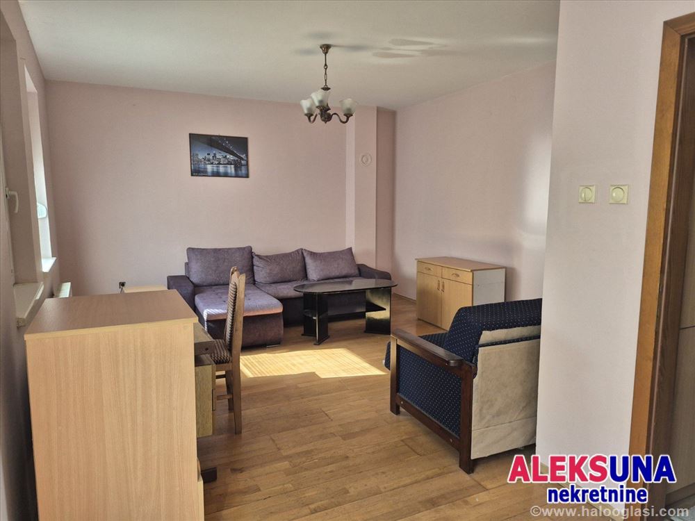 Fotografija stana 7 od 19