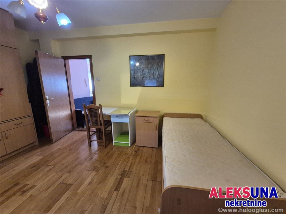 Fotografija stana 16 od 19