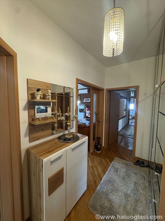 Dedinje, Miloja Đaka |131 m²| four-room apartment — photo