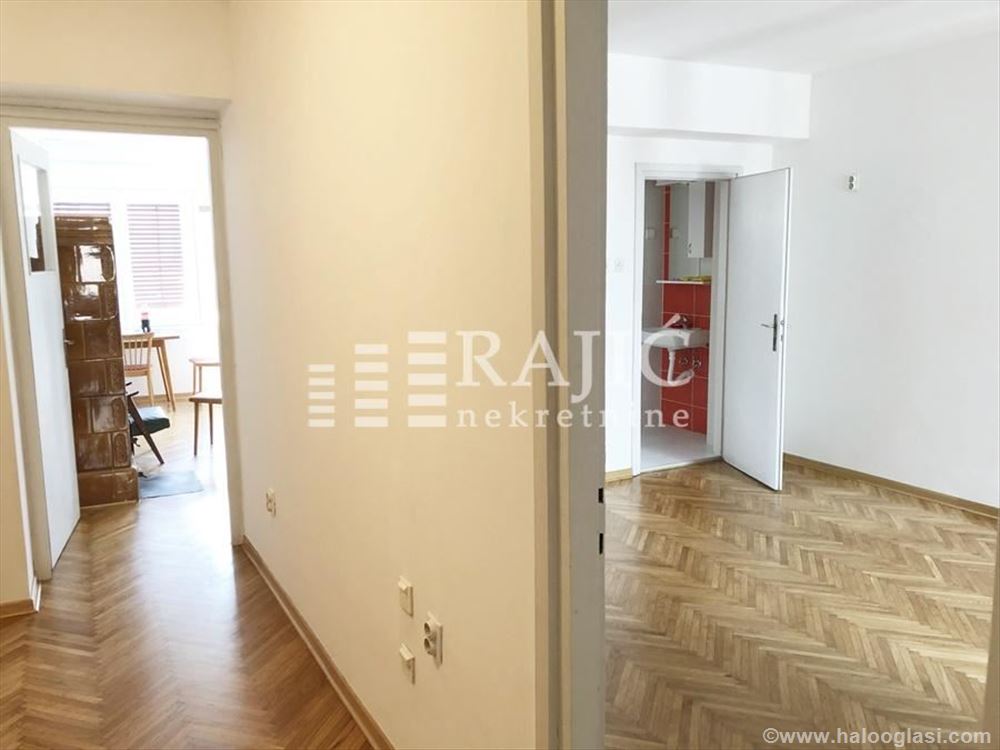 Fotografija stana 17 od 21