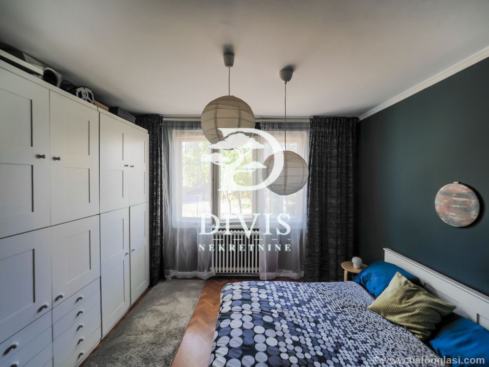 two-room apartment for sale in Veljka Lukića Kurjaka — photo