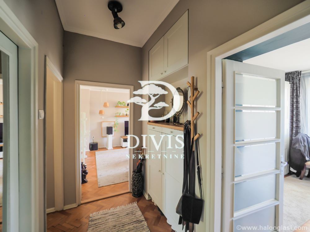 two-room apartment for sale in Veljka Lukića Kurjaka — photo