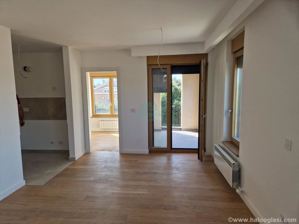 New construction, ready to move in, garage — photo