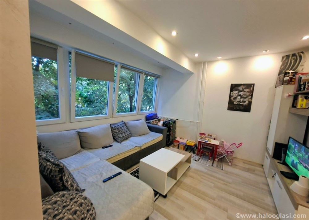 Dobar полуторакомнатная в Земуне, 36m2 на 3 этаже — фото