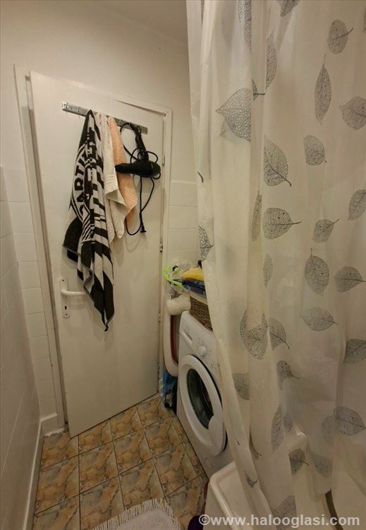 Dobar полуторакомнатная в Земуне, 36m2 на 3 этаже — фото
