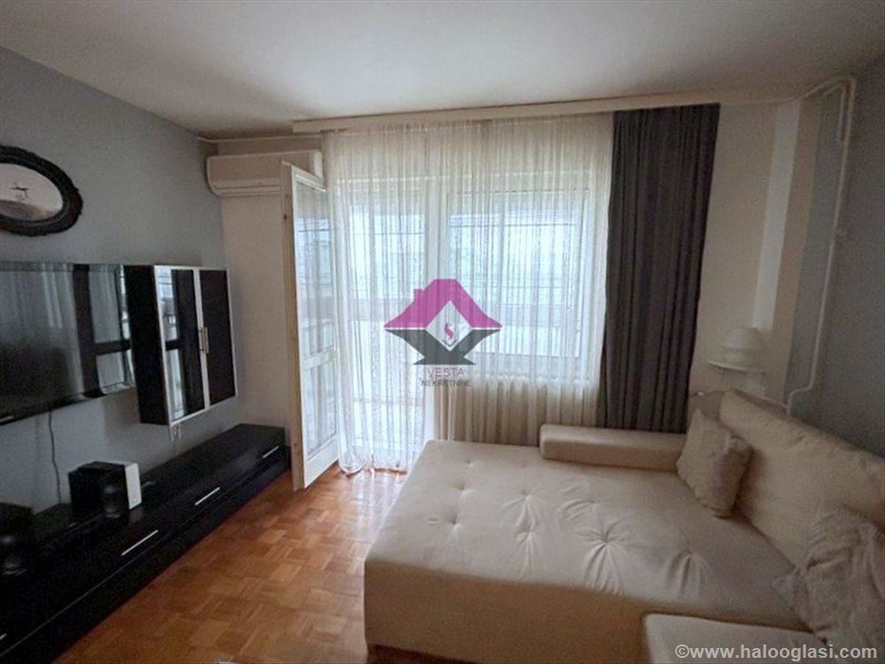 Нови-Сад, Лиман III, 64m2 с террасой, на кадастровом учете ID# — фото