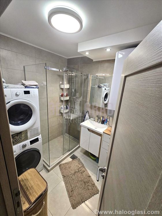 Odlična ponuda-Renoviran 3.0 stan,Labudovo brdo(Uk — fotografija