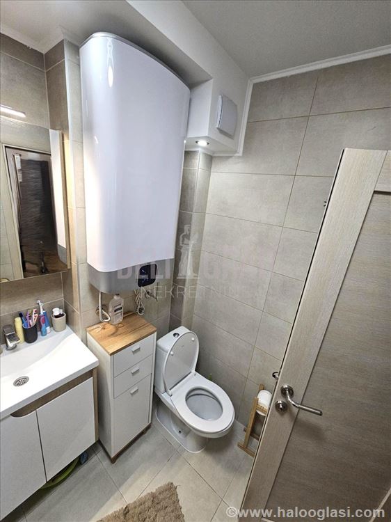 Odlična ponuda-Renoviran 3.0 stan,Labudovo brdo(Uk — fotografija