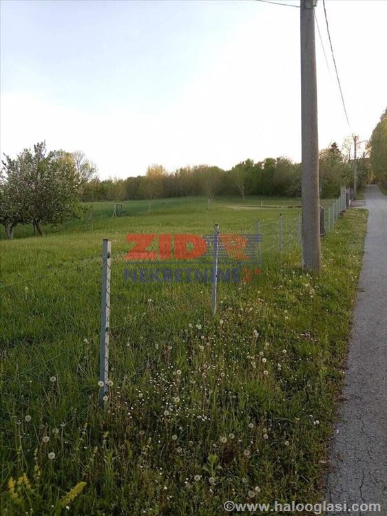 Plac Baćevac — fotografija