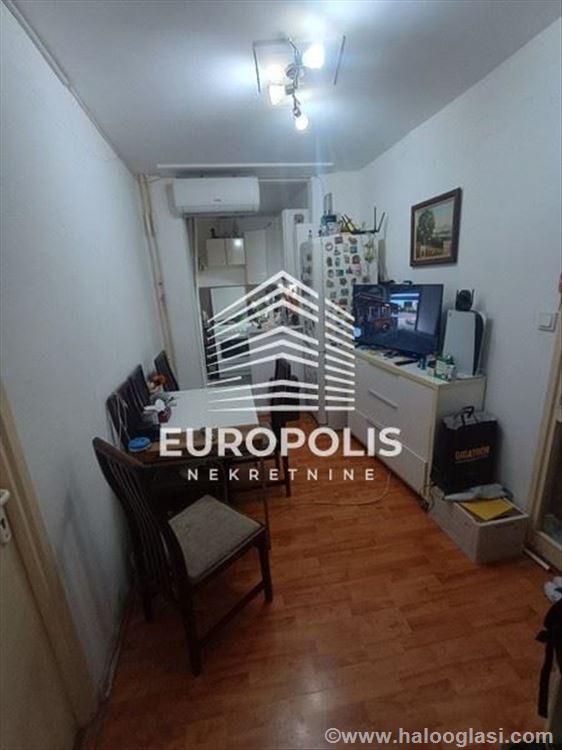 1.5 funkcionalan stan, uknjižen — fotografija