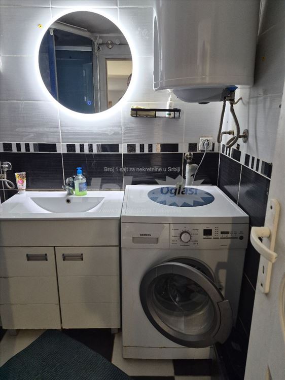 He's home in Kacarev 72 kv with a garage — photo