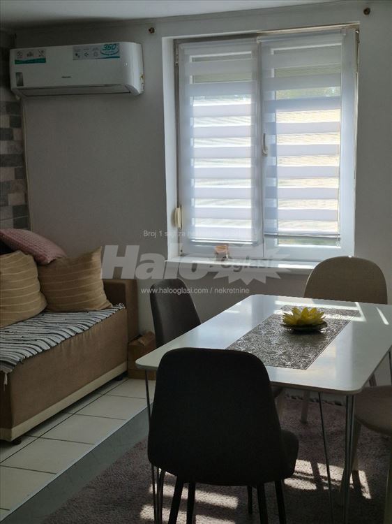 He's home in Kacarev 72 kv with a garage — photo