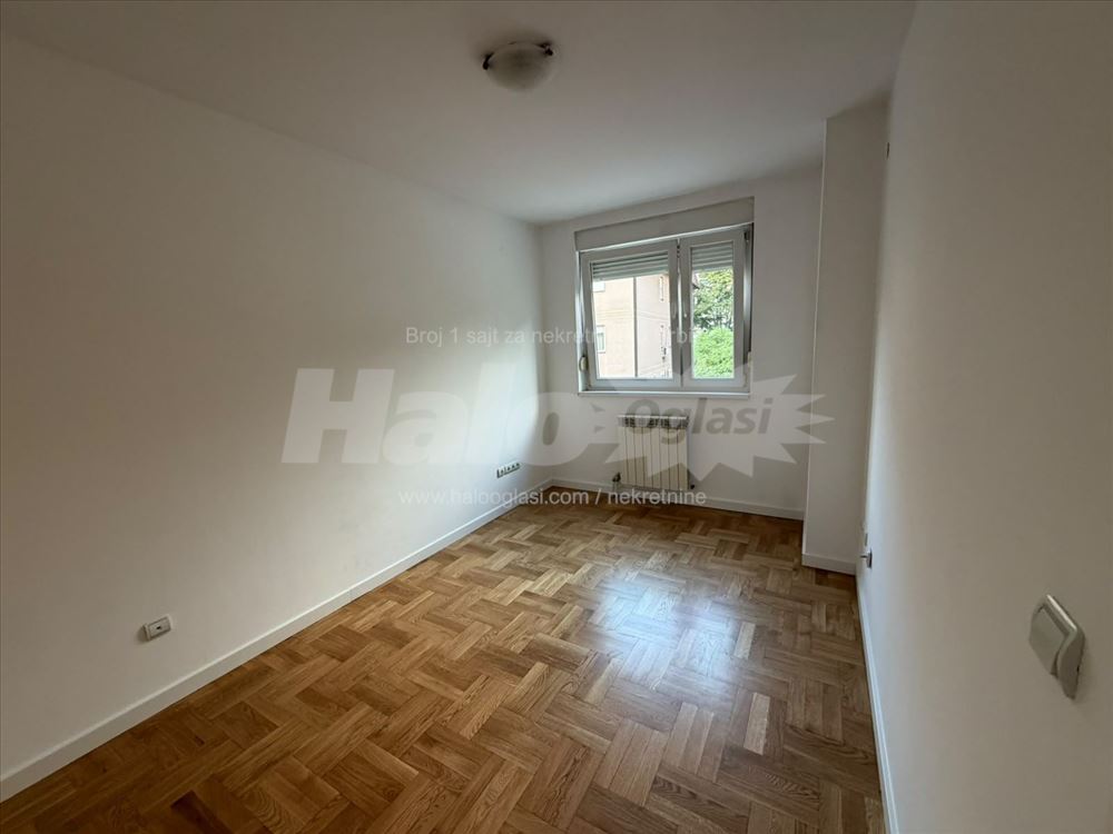 Bright 3.0 apartment, immediately ready to move in with garage — photo
