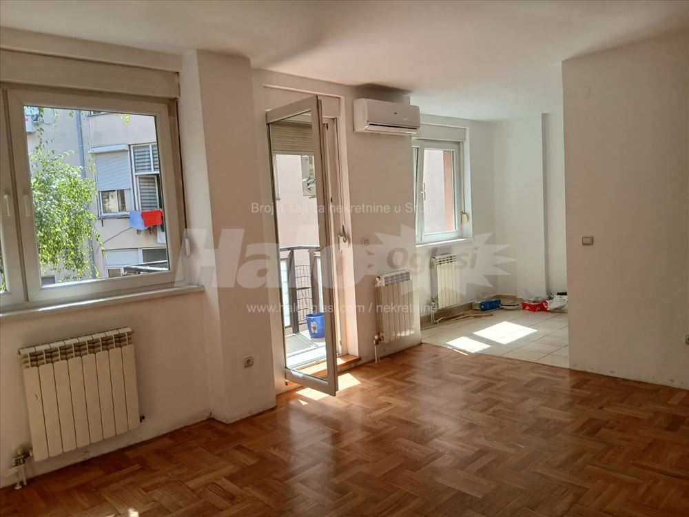 Bright 3.0 apartment, immediately ready to move in with garage — photo