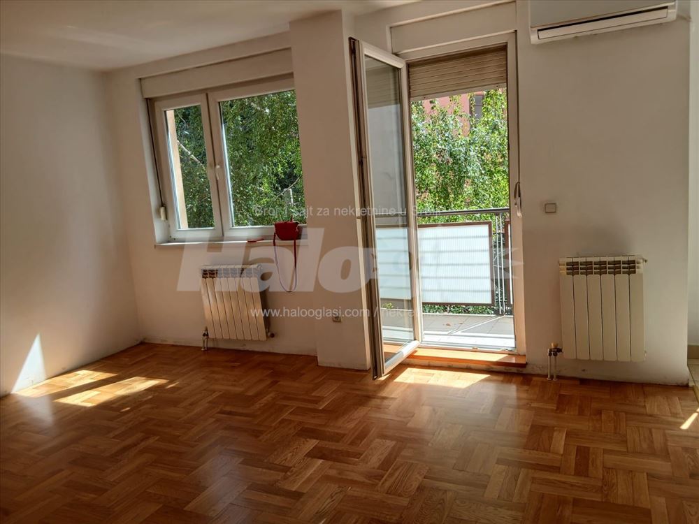Bright 3.0 apartment, immediately ready to move in with garage — photo