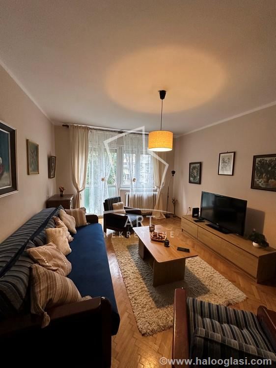Krunska, potpuno opremljen — fotografija