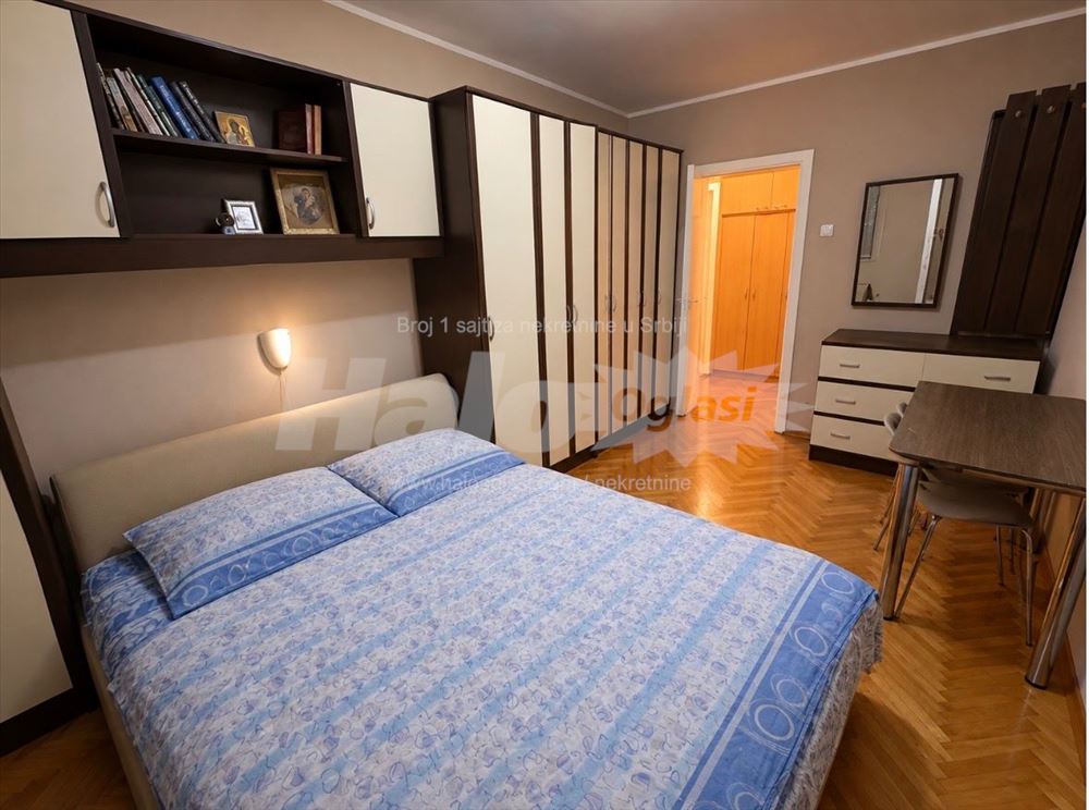 меблированная 2.5 квартира в верхнем месте — фото