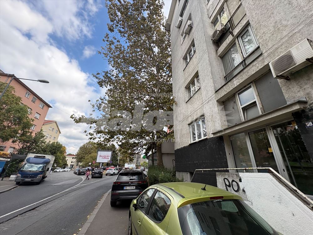 меблированная 2.5 квартира в верхнем месте — фото