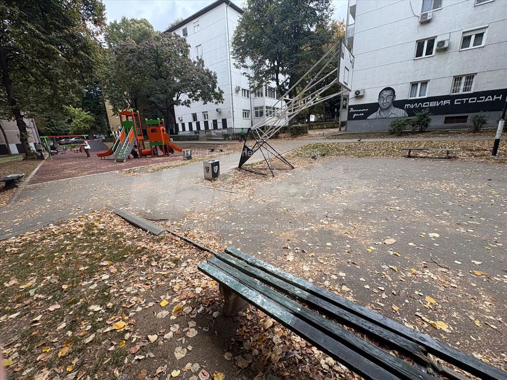 меблированная 2.5 квартира в верхнем месте — фото