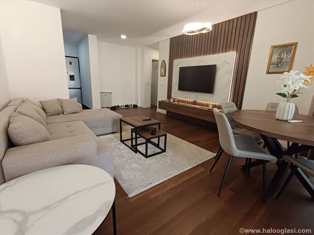 Bubanj novo-opremljen stan sa garaznim mestom 63m2 — fotografija