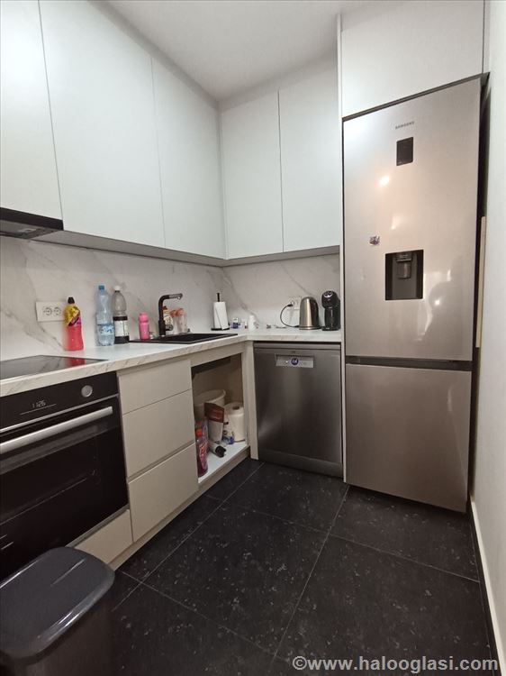 Bubanj novo-opremljen stan sa garaznim mestom 63m2 — fotografija