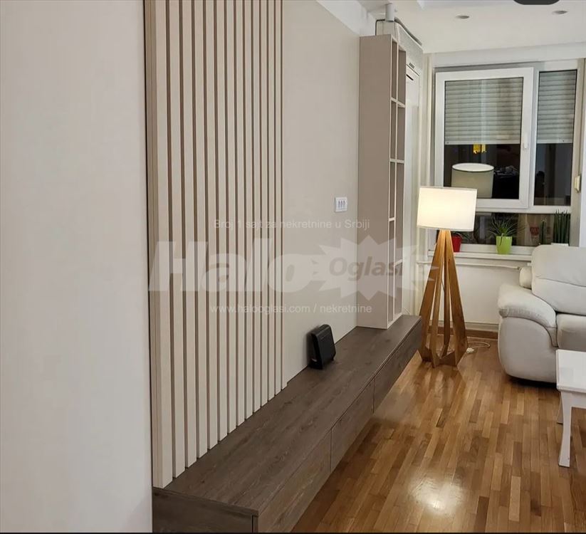 2.0 Dimitrija Tucovića, 97 m2 sa garažom — fotografija