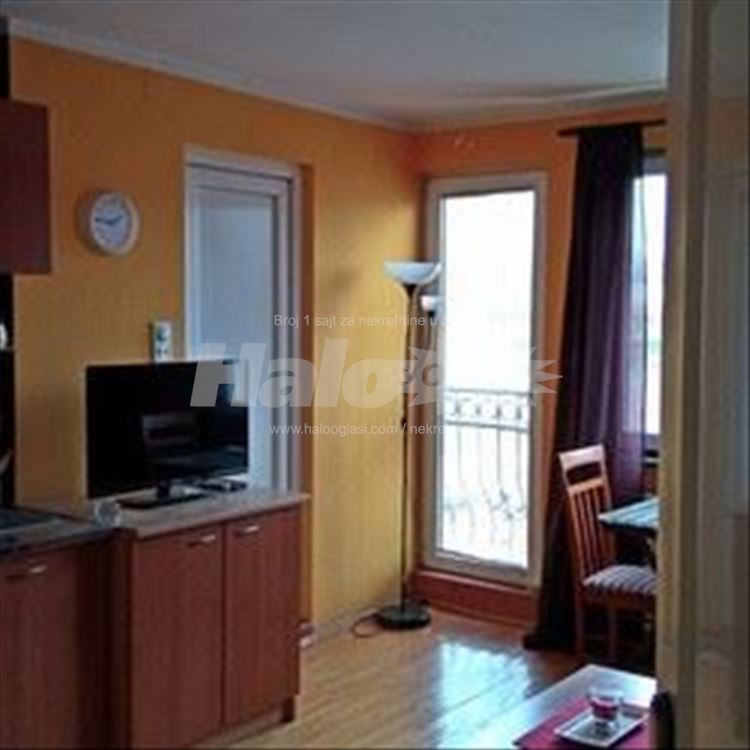 studio apartment on the quay — photo