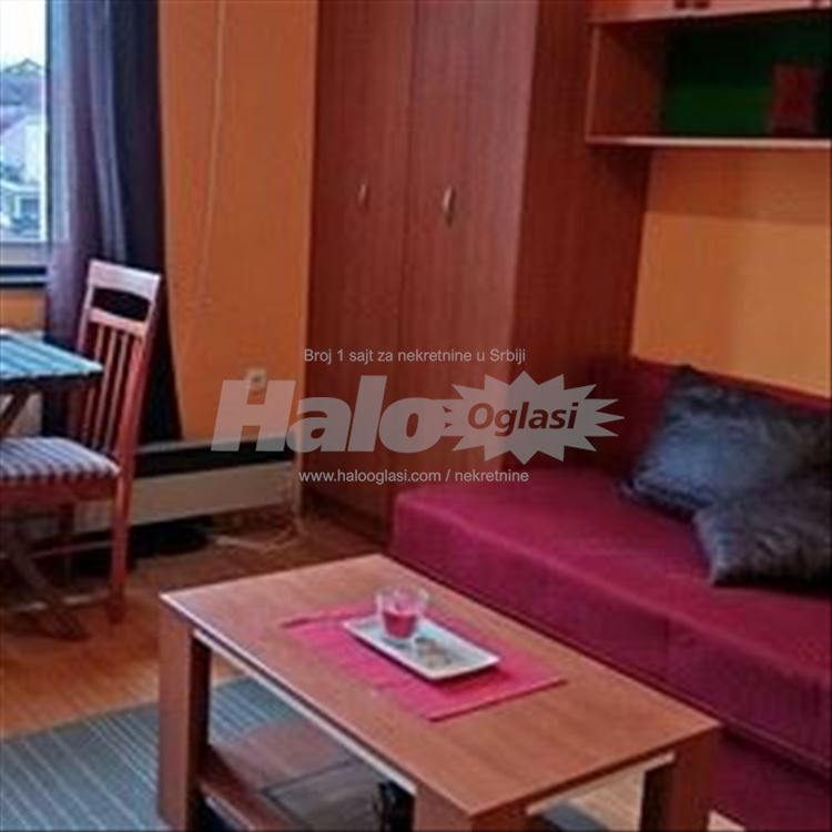 studio apartment on the quay — photo