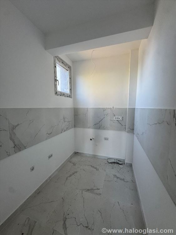 Kaludjerica, across the street Lidla 45 m2, 1st floor — photo