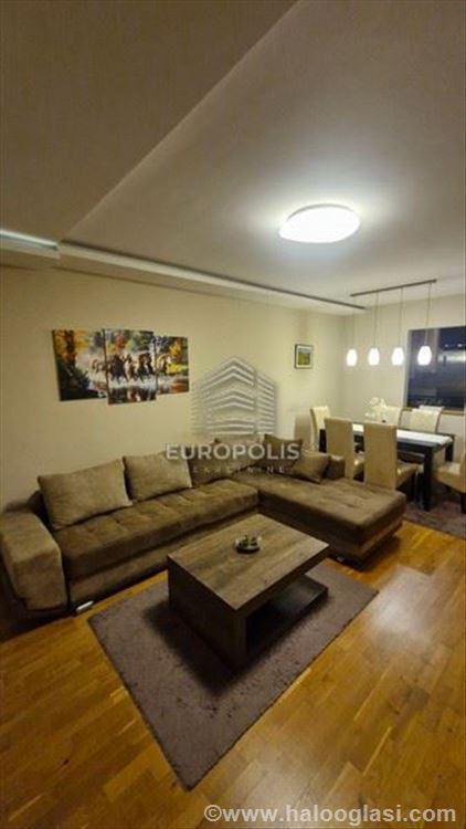 Lux stan kod Đerma — fotografija