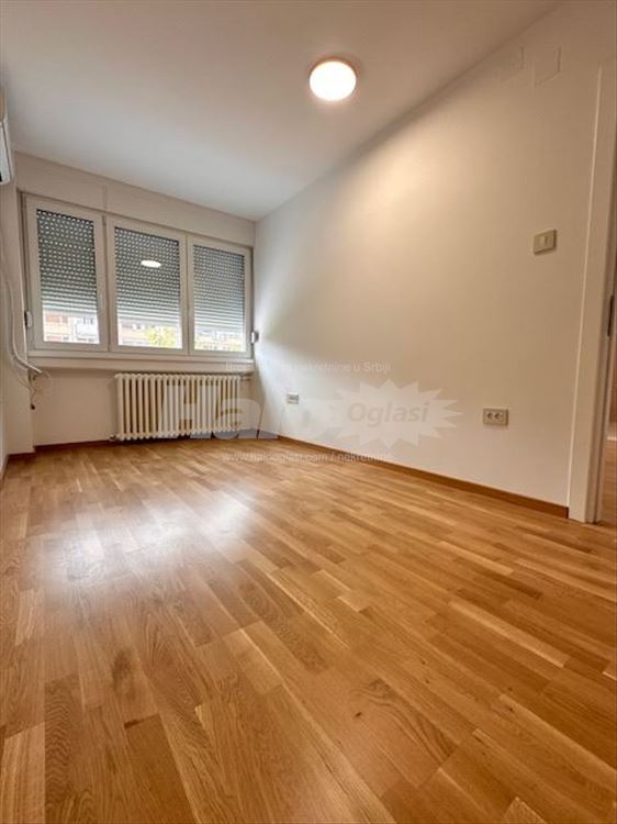 двухкомнатная с половиной, 49m2, Бульвар/Социялно, оформлена в кадастре — фото