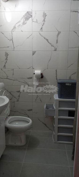 Izdaje se stan kod Medicinskog fakulteta — fotografija