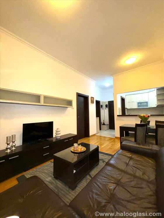 Boulevard Oslobodjenja 47 m2 - 550 EUR — photo