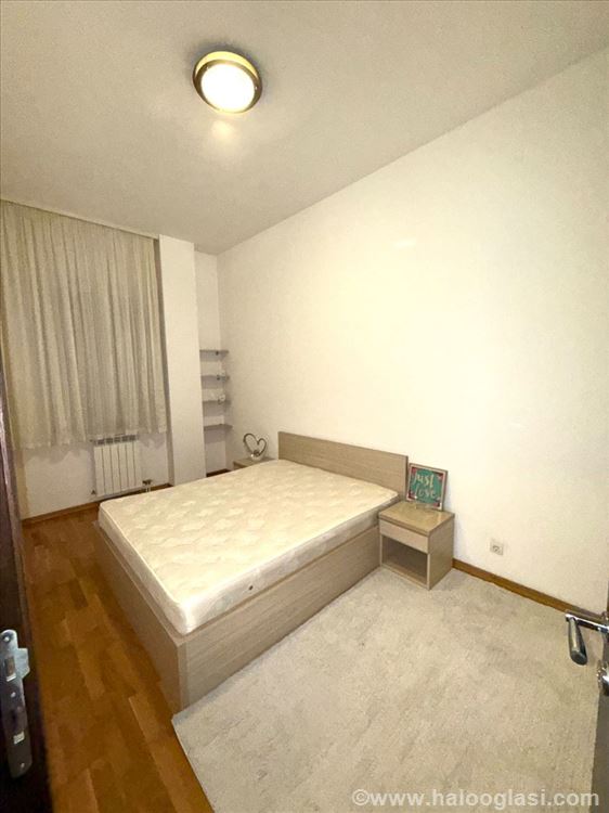Boulevard Oslobodjenja 47 m2 - 550 EUR — photo