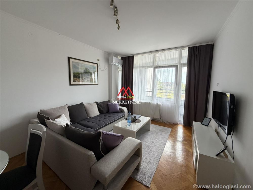 two-room apartment - 50m2 - Boulevard Oslobodjenja — photo