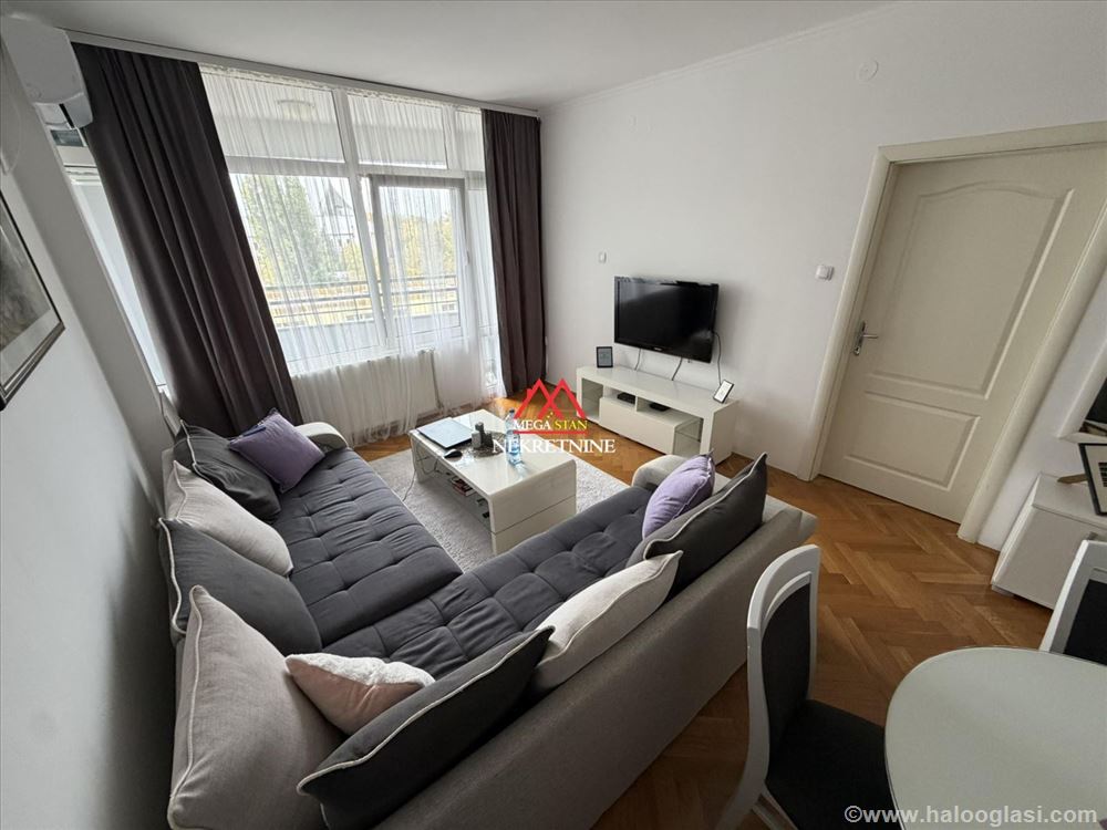 two-room apartment - 50m2 - Boulevard Oslobodjenja — photo