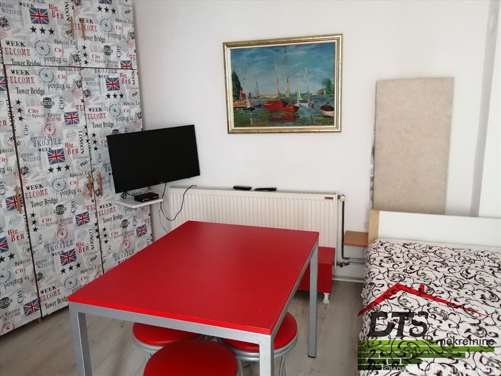 Izdavanje Stan u kuci — fotografija