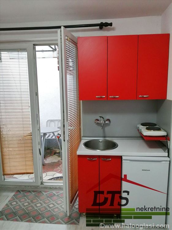 Izdavanje Stan u kuci — fotografija