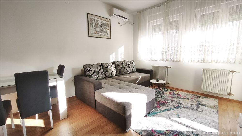 Nice 1.5 apartment, 45m2, Kraljev park — photo