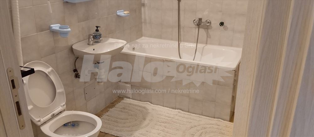Stan na odličnoj lokaciji — fotografija
