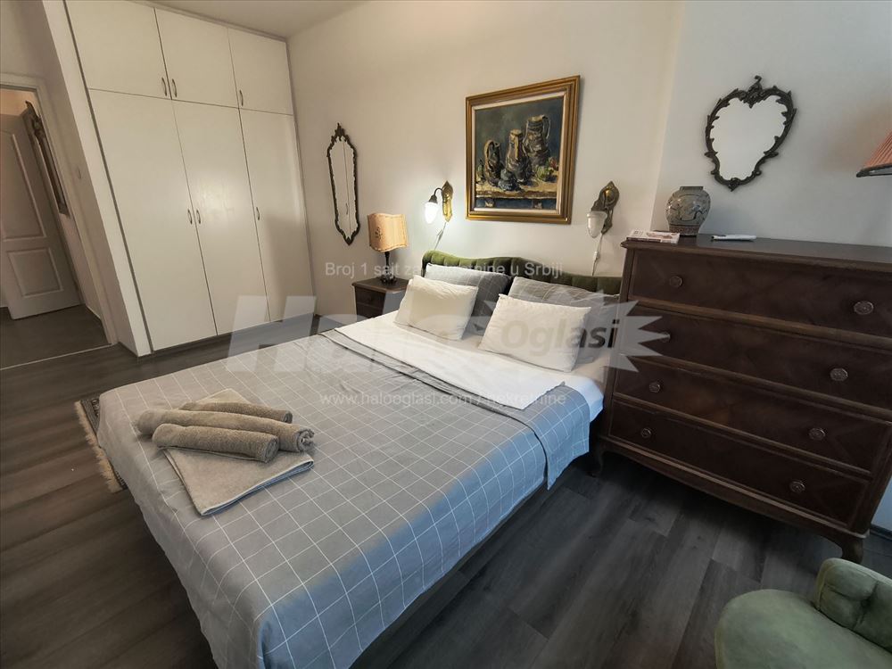 Stan u srcu Vračara - 80 m2 — fotografija
